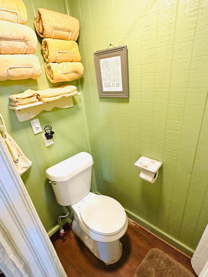 Acorn Hideaways Canton Unwind At Green Gables Suite For Up To 3 Exterior foto